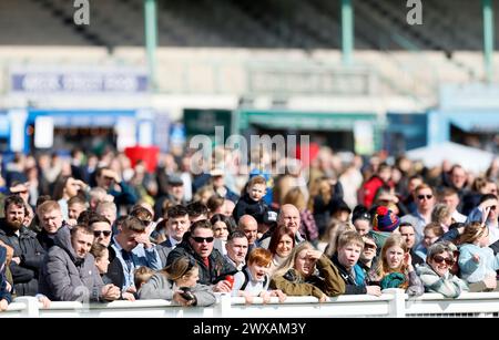 Rennfahrer auf der Newcastle Racecourse, Newcastle upon Tyne. Bilddatum: Freitag, 29. März 2024. Stockfoto