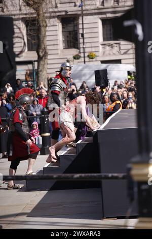 Die Leidenschaft Jesu, eine Theaterveranstaltung, die die letzten Tage Jesu darstellt, findet am Karfreitag, Teil des Osterwochenendes, auf dem Trafalgar Square statt. Vermerk: Roland Ravenhill/Alamy Stockfoto