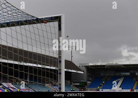 Peterborough, Großbritannien. März 2024. Während des Spiels der Sky Bet League 1 zwischen Peterborough und Carlisle United in der London Road, Peterborough am Freitag, den 29. März 2024. (Foto: Kevin Hodgson | MI News) Credit: MI News & Sport /Alamy Live News Stockfoto