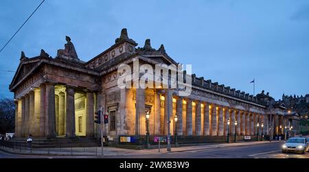 Ein Blick auf die Royal Scottish Academy, Princes Street, Edinburgh, Hauptstadt von Schottland Stockfoto