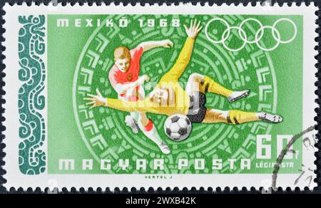 Gestempelte Briefmarke, gedruckt von Ungarn, die die Olympischen Sommerspiele 1968 in Mexiko-Stadt fördert, um 1968. Stockfoto