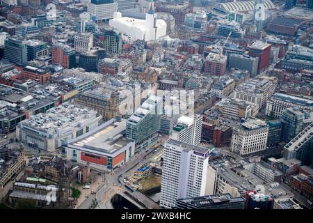 Ein Blick aus der Vogelperspektive auf das Stadtzentrum von Manchester, mit Blick auf das Deans Gate, Nordwesten Englands, Großbritannien Stockfoto