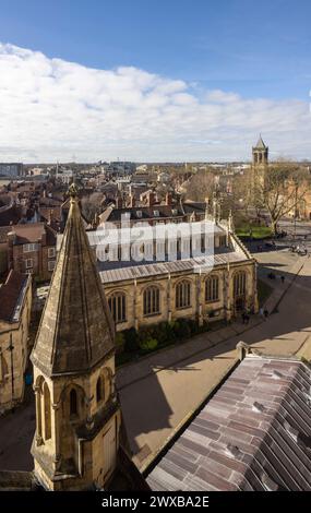 Blick auf St. Michael le Belfrey vom York Minster Stockfoto
