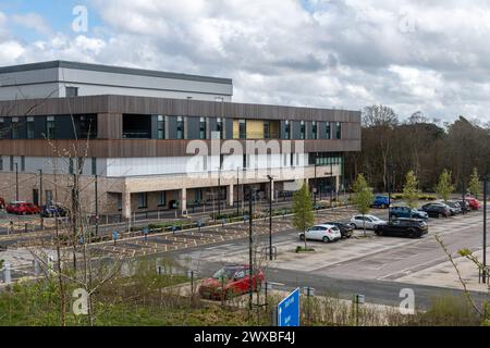 Neues NHS-Krankenhaus: Heatherwood Hospital in Ascot, Berkshire, England, Großbritannien, das 2022 eröffnet wurde Stockfoto