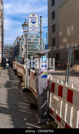 Parkmaschine an einer Baustelle, Berlin, Deutschland Stockfoto