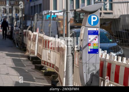 Parkmaschine an einer Baustelle, Berlin, Deutschland Stockfoto