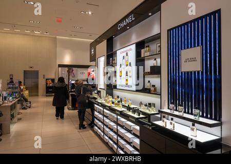 Nordstrom Women's Flagship Store Interior in New York City, USA 2024 Stockfoto