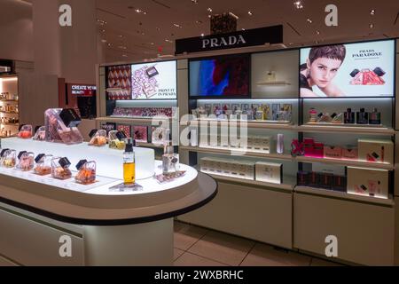 Nordstrom Women's Flagship Store Interior in New York City, USA 2024 Stockfoto