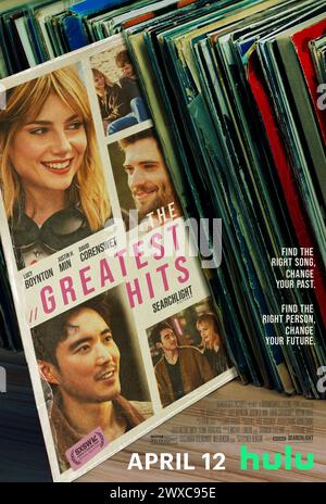 The Greatest Hits (2024) von Ned Benson mit Lucy Boynton, David Corenswet und Justin H. Min. Eine Liebesgeschichte, in der es um die Verbindung zwischen Musik und Erinnerung geht und wie sie uns transportieren, manchmal buchstäblich. Werbeplakat.***NUR REDAKTIONELLE VERWENDUNG*** Credit: BFA / Hulu Stockfoto