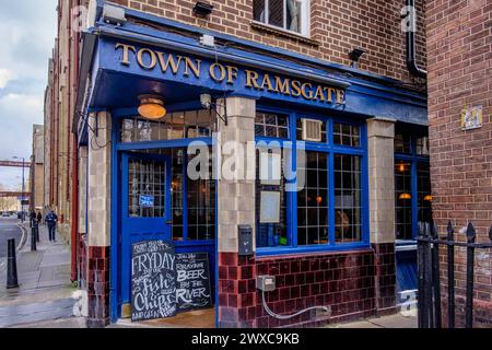 Town of Ramsgate Pub in Wapping Old Treppen, Wapping, East London, Großbritannien. Stockfoto