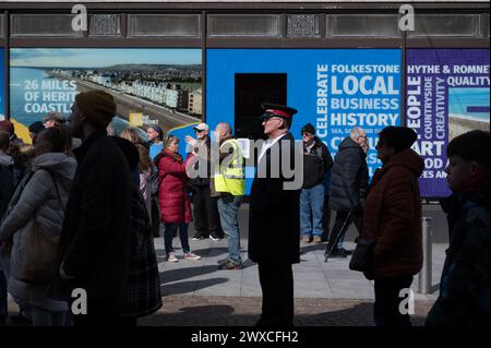 Tragen des Kreuzes am Karfreitag Stockfoto