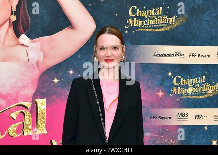 Premiere von CHANTAL im MÄRCHENLAND Karoline Herfurth Ankunft zur Premiere von CHANTAL im MÄRCHENLAND im Kino Zoopalast in Berlin, am 27.03.2024 *** Premiere von CHANTAL im MÄRCHENLAND Karoline Herfurth Ankunft zur Premiere von CHANTAL im MÄRCHENLAND im Zoopalast Kino in Berlin, am 27 03 2024 Photopress Müller Stockfoto