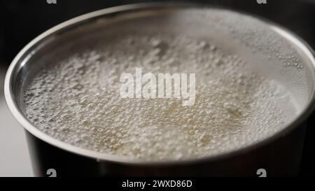 Nahaufnahme Foto kochende Pasta in einem Topf, großes Foto Stockfoto