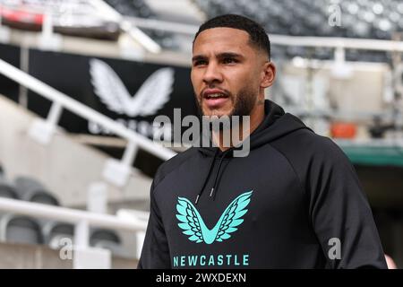 Jamaal Lascelles aus Newcastle United kommt während des Premier League-Spiels Newcastle United gegen West Ham United in St. James's Park, Newcastle, Großbritannien, 30. März 2024 (Foto: Mark Cosgrove/News Images) Stockfoto