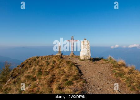 Der Gipfel des Mount Legnoncino in den Orobie Alpen Stockfoto