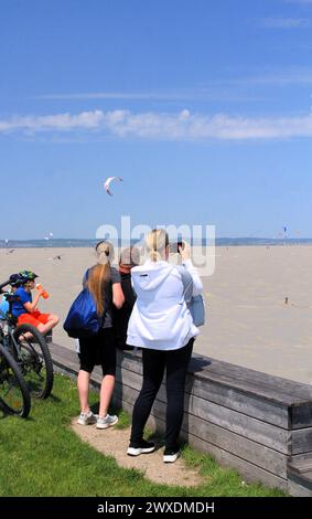 Touristen am Neusiedler See, beliebtes Reiseziel für Freizeitaktivitäten in Österreich Stockfoto