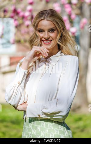 Die tschechische Gewinnerin des internationalen Schönheitswettbewerbs Miss World Krystyna Pyszkova besuchte die SANTE geschützte Wohnung in Havirov, Tschechien, Marc Stockfoto