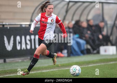 Rotterdam, Niederlande. 30. März 2024. ROTTERDAM, 30-03-2024, Varkenoord, Azerion Eredivisie vrouwen, Feyenoord - Telstar (Frauen), Saison 2023/2024, während des Spiels Feyenoord - Telstar (Frauen), Feyenoord-Spieler Romee van de Lavoir Credit: Pro Shots/Alamy Live News Stockfoto