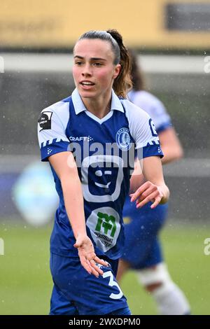 Oostakker, Belgien. 30. März 2024. Gaelle Nierynck (3) von AA Gent während eines Frauenfußballspiels zwischen KAA Gent und OH Leuven am 2. Spieltag von PO1 in der Saison 2023-2024 der belgischen Lotto Womens Super League am Samstag, den 24. März 2024 in Oostakker, BELGIEN. Quelle: Sportpix/Alamy Live News Stockfoto