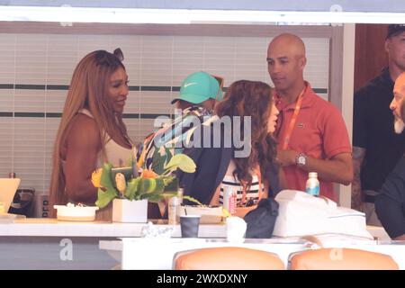 Miami Gardens, Florida, USA. März 2024. Serena Williams, James Blake während des Halbfinales der Männer im Hard Rock Stadium am 29. März 2024 in Miami Gardens, Florida. Quelle: Hoo Me.Com/Media Punch/Alamy Live News Stockfoto