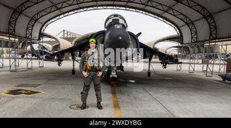 Kapitän Joshua Corbett, gebürtiger New Jersey und Student Marineflieger mit dem AV-8B Fleet Replacement Detachment (FRD) Stockfoto