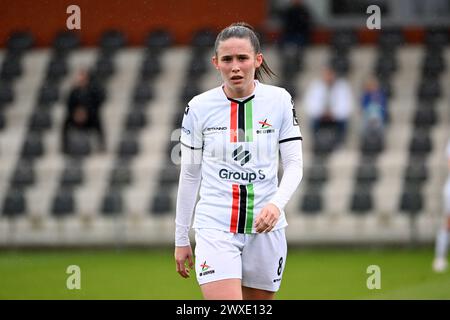 Oostakker, Belgien. 30. März 2024. Marie Detruyer (8) von OHL, dargestellt während eines Frauenfußballspiels zwischen KAA Gent und OH Leuven am 2. Spieltag von PO1 in der Saison 2023-2024 der belgischen Lotto Womens Super League, am Samstag, den 24. März 2024 in Oostakker, BELGIEN. Quelle: Sportpix/Alamy Live News Stockfoto