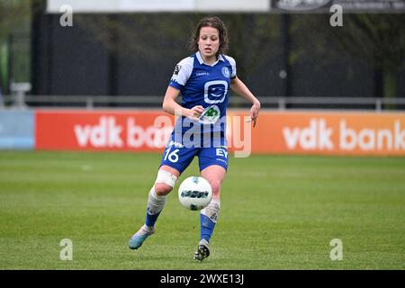 Oostakker, Belgien. 30. März 2024. Fleur Van Daele (16) von AA Gent, dargestellt während eines Frauenfußballspiels zwischen KAA Gent und OH Leuven am 2. Spieltag von PO1 in der Saison 2023-2024 der belgischen Lotto Womens Super League, am Samstag, den 24. März 2024 in Oostakker, BELGIEN. Quelle: Sportpix/Alamy Live News Stockfoto