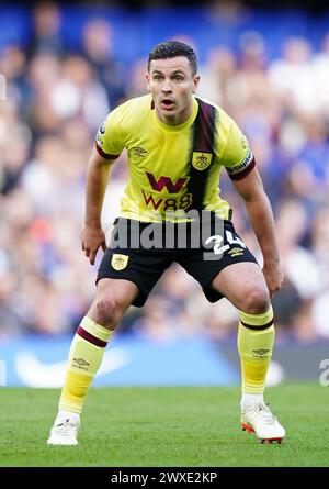 Burnley's Josh Cullen während des Premier League-Spiels in Stamford Bridge, London. Bilddatum: Samstag, 30. März 2024. Stockfoto