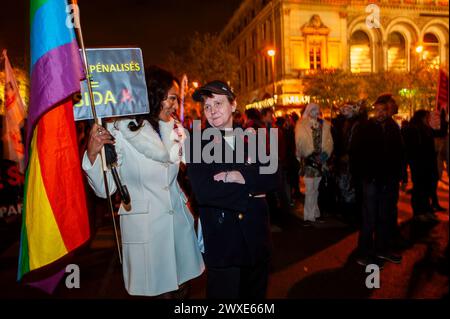 Paris, Frankreich, Crowd People, AIDS-Aktivisten, Act U-Paris, Marching with Protest Banner, French Protest , Anti-AIDS, Verbände, 1. Dezember, Welt-KI Stockfoto