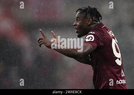 Turin, Italien. 30. März 2024. Duvan Zapata vom FC Torino reagiert während des Fußballspiels der Serie A zwischen dem FC Torino und dem AC Monza. Quelle: Nicolò Campo/Alamy Live News Stockfoto