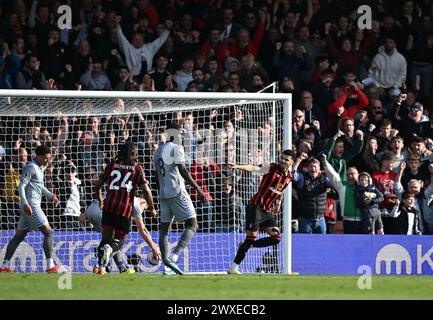 Vitality Stadium, Boscombe, Dorset, Großbritannien. 30. März 2024. Premier League Football, AFC Bournemouth gegen Everton; Dominic Solanke aus Bournemouth feiert ein Tor in der 64. Minute für 1-0 Credit: Action Plus Sports/Alamy Live News Stockfoto