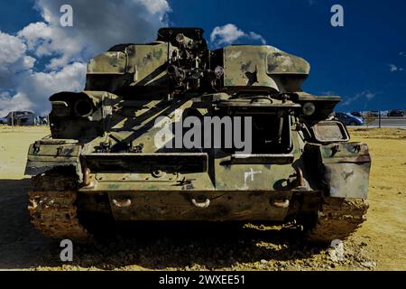 Kampfpanzer und Technologie. Militärtechnologie. Breites Bild für Banner und Werbung Stockfoto