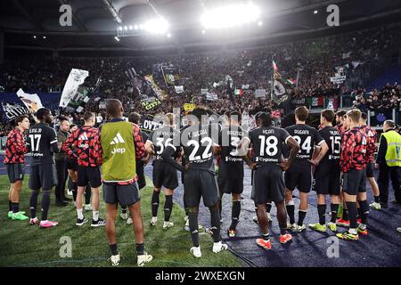 Rom, Italie. 30. März 2024. Die Spieler von Juventus begrüßen ihre Fans am 30. März 2024 im Stadio Olimpico in Rom, Italien, am Ende des italienischen Meisterschaftsspiels Serie A zwischen SS Lazio und Juventus FC - Foto Federico Proietti/DPPI Credit: DPPI Media/Alamy Live News Stockfoto