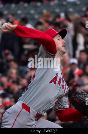 Baltimore, USA. 30. März 2024. BALTIMORE, MD - MÄRZ 30: Die Los Angeles Angels starteten den Pitcher Griffin Canning (47) während eines MLB-Spiels zwischen den Baltimore Orioles und den Los Angeles Angels am 30. März 2024 im Orioles Park at Camden Yards in Baltimore, Maryland. (Foto: Tony Quinn/SipaUSA) Credit: SIPA USA/Alamy Live News Stockfoto