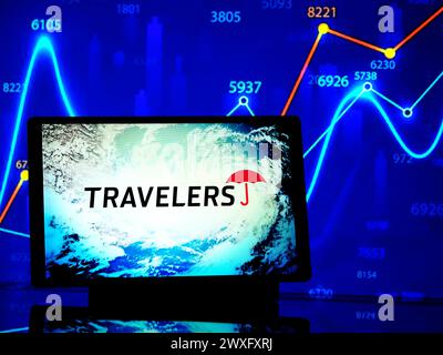 Deutschland. 30. März 2024. In dieser Fotoabbildung wird das Logo der Travelers Companies auf einem Tablet angezeigt. (Foto von Igor Golovniov/SOPA Images/SIPA USA) *** ausschließlich für redaktionelle Nachrichten *** Credit: SIPA USA/Alamy Live News Stockfoto