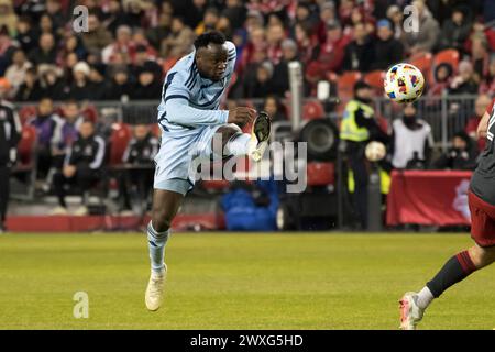 Toronto, Ontario, Kanada. 30. März 2024. Willy Agada #23 im MLS-Spiel zwischen Toronto FC und Sporting Kansas City im BMO Field in Toronto. Das Spiel endete 1-3 (Credit Image: © Angel Marchini/ZUMA Press Wire) NUR REDAKTIONELLE VERWENDUNG! Nicht für kommerzielle ZWECKE! Stockfoto