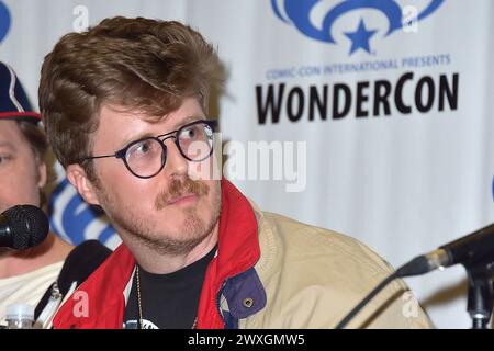 Alex Salyer beim Monsters of Adult Animation Panel auf der WonderCon 2024 im Anaheim Convention Center. Anaheim, 30.03.2024 *** Alex Salyer beim Monsters of Adult Animation Panel auf der WonderCon 2024 im Anaheim Convention Center Anaheim, 30 03 2024 Foto:xD.xStarbuckx/xFuturexImagex wondercon 4456 Stockfoto