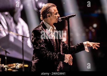 Mailand Italien. 30. März 2024. Die englische Band DEPECHE MODE tritt live auf der Bühne des Mediolanum Forum während der Memento Mori World Tour 2024 auf. Vermerk: Rodolfo Sassano/Alamy Live News Stockfoto