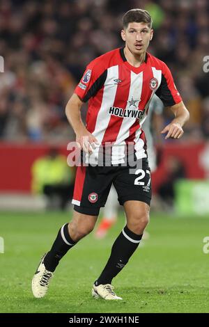 London, Großbritannien. 30. März 2024. Vitaly Janelt aus Brentford während des Premier League-Spiels im Gtech Community Stadium, London. Der Bildnachweis sollte lauten: Paul Terry/Sportimage Credit: Sportimage Ltd/Alamy Live News Stockfoto