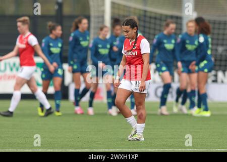 Wijdewormer, Niederlande. 31. März 2024. WIJDEWORMER, NIEDERLANDE - MÄRZ 31: Während des niederländischen Azerion Women's Eredivisie Matches zwischen AZ Alkmaar und PSV am AFAS Trainingskomplex am 31. März 2024 in Wijdewormer, Niederlande. (Foto von Gerard Spaans/Orange Pictures) Credit: Orange Pics BV/Alamy Live News Stockfoto