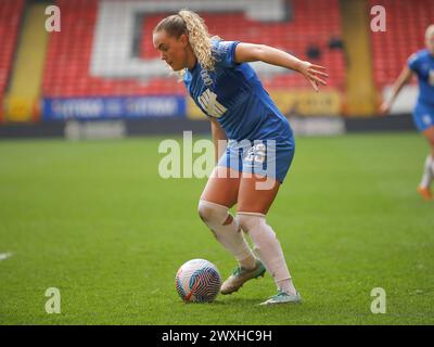 London, Großbritannien. 31. März 2024. London, England, März 31 2024: Charlie Devlin (23 Birmingham City) in Aktion während des FA Womens Championship-Spiels zwischen Charlton Athletic und Birmingham City im Valley in London. (Jay Patel/SPP) Credit: SPP Sport Press Photo. /Alamy Live News Stockfoto