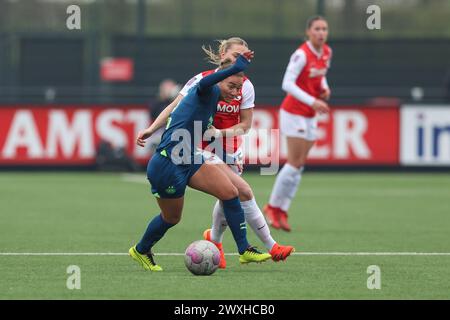 Wijdewormer, Niederlande. 31. März 2024. WIJDEWORMER, NIEDERLANDE - MÄRZ 31: Emmeke Henschen von PSV während des niederländischen Azerion Women's Eredivisie Matches zwischen AZ Alkmaar und PSV im AFAS Trainingskomplex am 31. März 2024 in Wijdewormer, Niederlande. (Foto von Gerard Spaans/Orange Pictures) Credit: Orange Pics BV/Alamy Live News Stockfoto