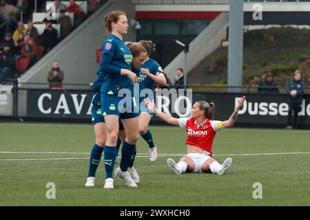 WIJDEWORMER, NIEDERLANDE - MÄRZ 31: Desiree van Lunteren Aanvoerderin von AZ während des niederländischen Azerion Women’s Eredivisie Matches zwischen AZ Alkmaar und PSV im AFAS Trainingskomplex am 31. März 2024 in Wijdewormer, Niederlande. (Foto: Gerard Spaans/Orange Pictures) Stockfoto