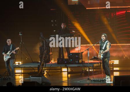 Hollywood, USA. 30. März 2024. Juanes tritt am 30. März 2024 in Hollywood auf. Diese Vorstellung war der letzte Abend seiner Nordamerika-Tour. (Foto: Geoffrey Clowes/SIPA USA) Credit: SIPA USA/Alamy Live News Stockfoto