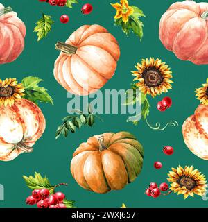 Kürbisernte im Herbst. Handgezeichnetes nahtloses Aquarellmuster Stockfoto