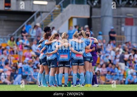 Sydney, Australien. 31. März 2024. Die Spieler des Sydney FC treffen sich beim A-League Women Rd22 Spiel zwischen Sydney FC und Melbourne Victory am 31. März 2024 im Leichhardt Oval in Sydney, Australien Credit: IOIO IMAGES/Alamy Live News Stockfoto