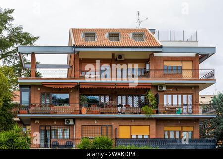Wunderschönes Wohngebäude in der Stadt Rom, Italien Stockfoto