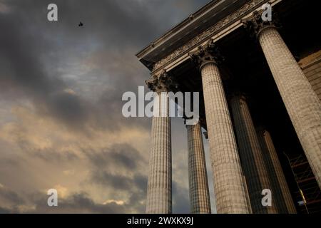 Die Kirche Sainte-Marie-Madeleine (église Sainte-Marie-Madeleine), eine katholische Pfarrkirche am Place de la Madeleine im 8. Arrondissement von P. Stockfoto