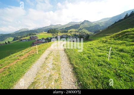 Das Dorf Stoos im Kanton Schwyz in der Schweiz. Stockfoto