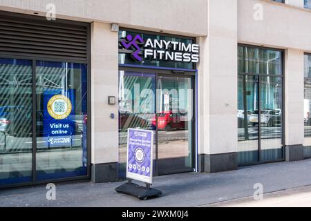 Jederzeit Fitness in der Nähe des Bahnhofs Euston Stockfoto